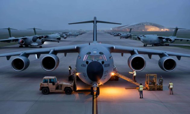 Boeing Considers Restarting Production of the C-17 Globemaster III