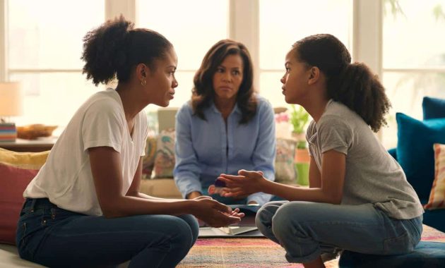 Michelle Obama reveals her method for teaching her daughters to resolve their conflicts on their own